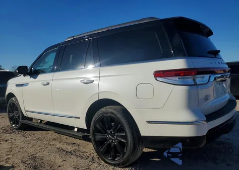 2023 Lincoln Navigator Black Label z USA, uszkodzony, nr VIN 5LMJJ2TG4PEL02161